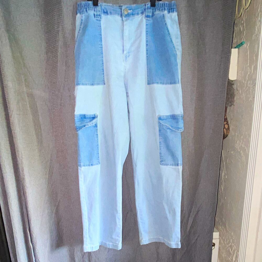 Almost Famous Women’s Light Blue Denim Cargo Pants Elastic Waist Pockets XL 33"